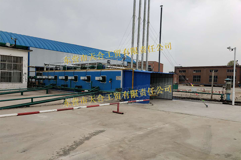 封閉加熱螺旋推進(jìn)式隔熱管、油管、鉆桿自動(dòng)清洗裝置